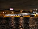 Blagoveshchensky Bridge: the precious necklace of the Neva